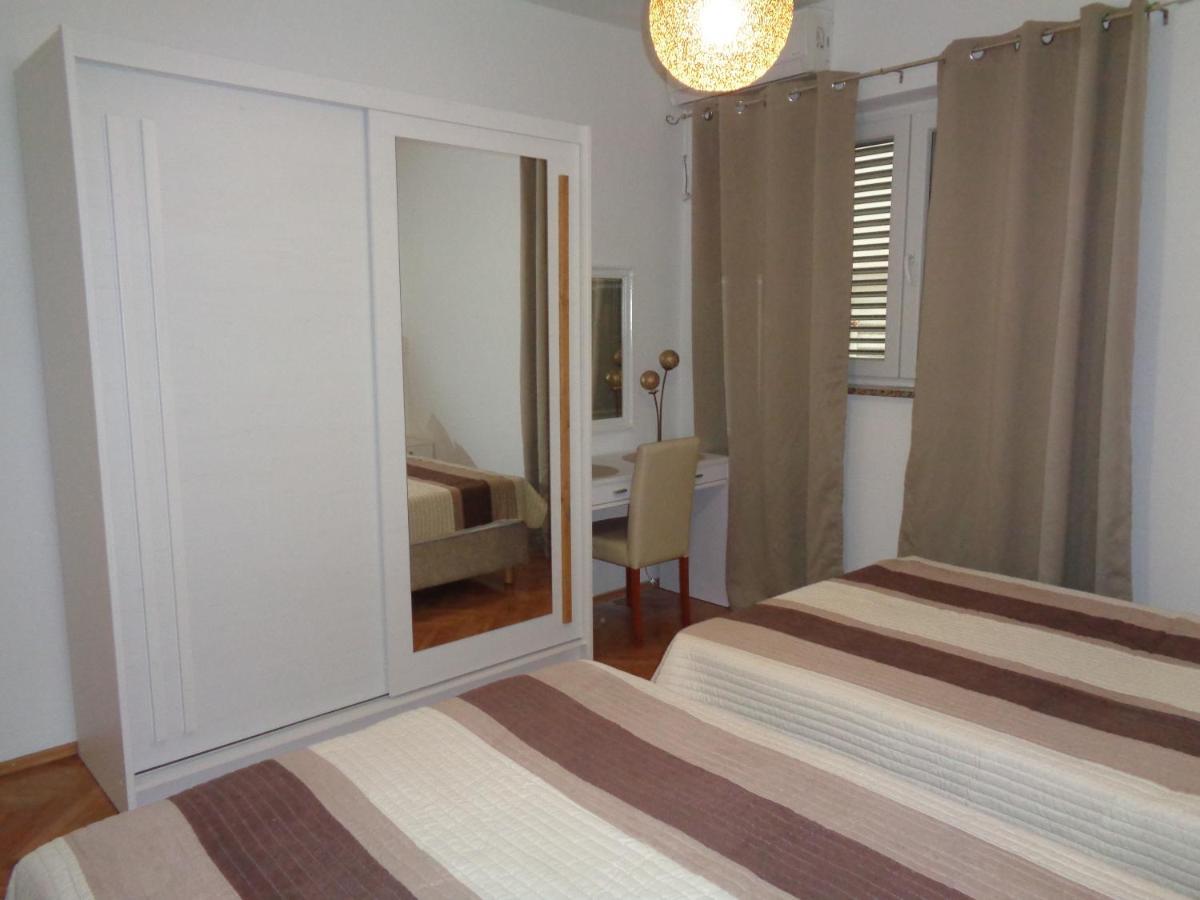 Apartments Miki 2 노바야 외부 사진